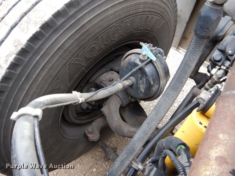 image for item DI8378 2003 Kenworth W900  semi truck