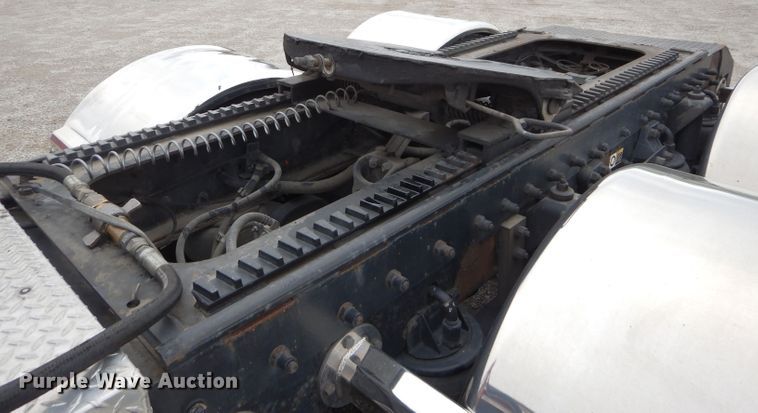 image for item DI8378 2003 Kenworth W900  semi truck