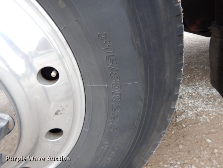 image for item DI8378 2003 Kenworth W900  semi truck