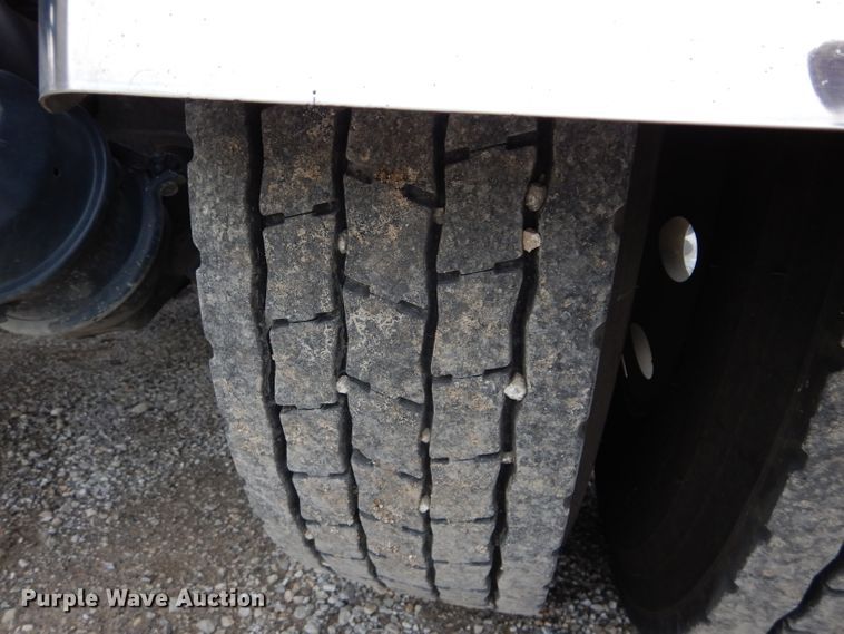 image for item DI8378 2003 Kenworth W900  semi truck