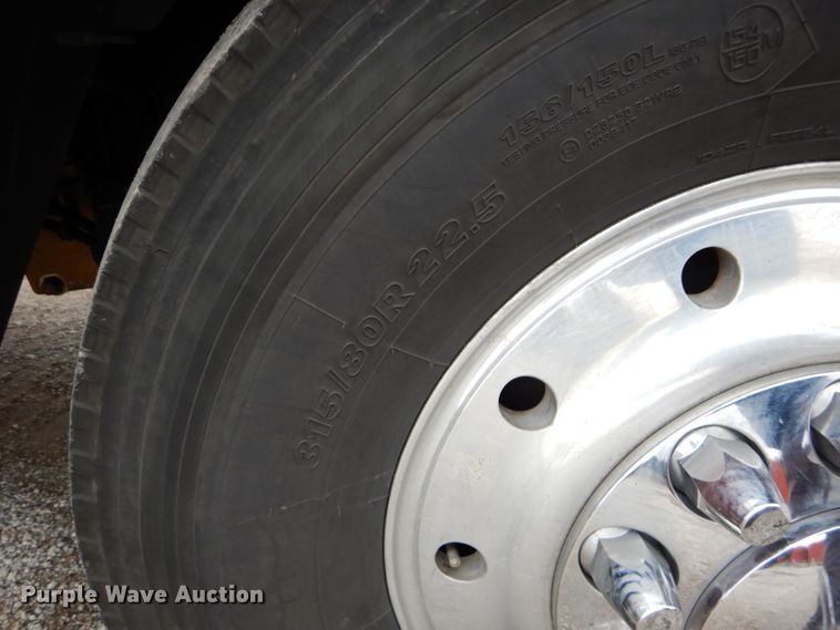 image for item DI8378 2003 Kenworth W900  semi truck