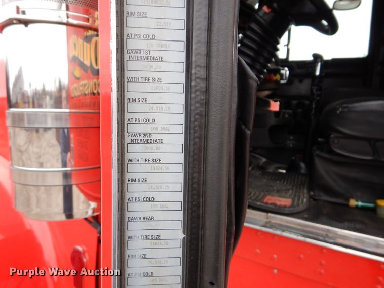 image for item DI8378 2003 Kenworth W900  semi truck