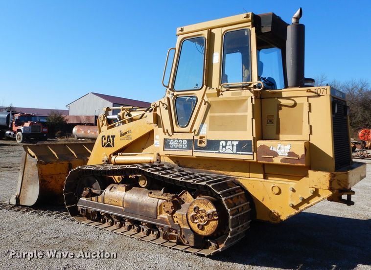 image for item DI8379 1999 Caterpillar 963B  track loader
