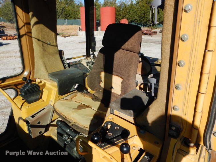 image for item DI8379 1999 Caterpillar 963B  track loader