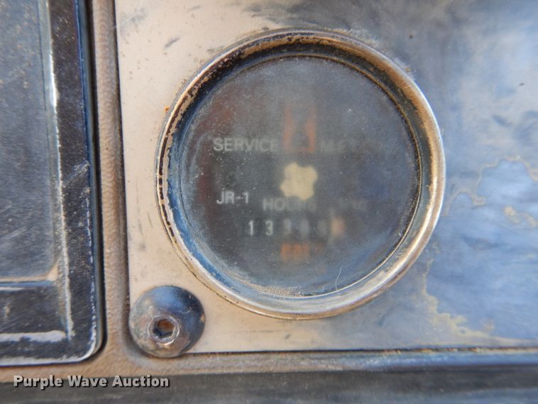 image for item DI8379 1999 Caterpillar 963B  track loader