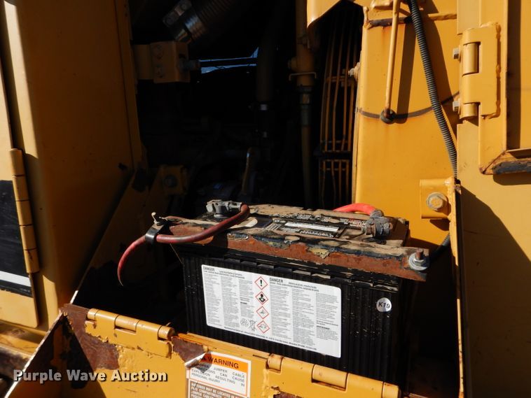 image for item DI8379 1999 Caterpillar 963B  track loader