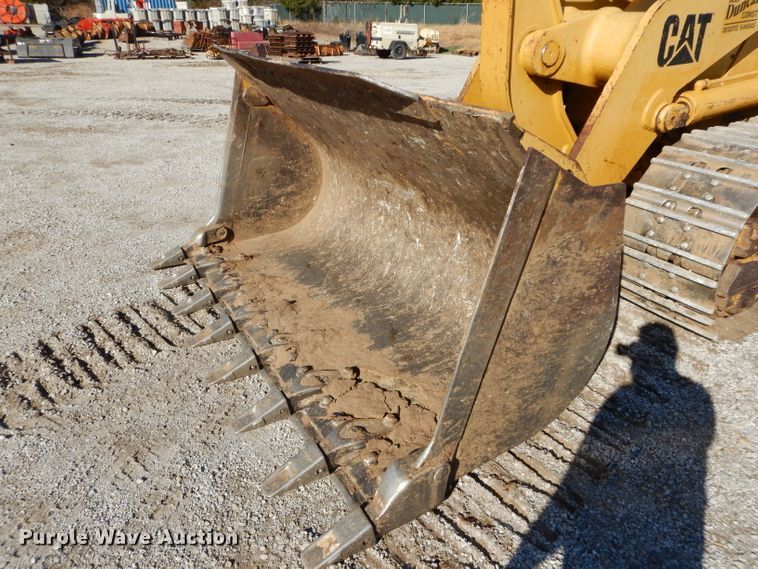 image for item DI8379 1999 Caterpillar 963B  track loader