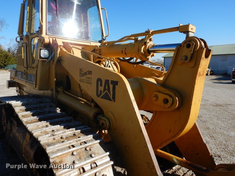 image for item DI8379 1999 Caterpillar 963B  track loader