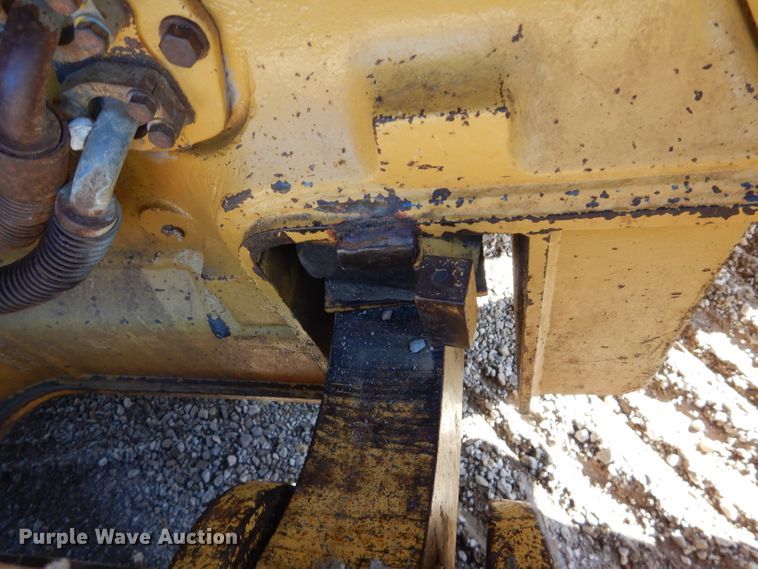 image for item DI8379 1999 Caterpillar 963B  track loader