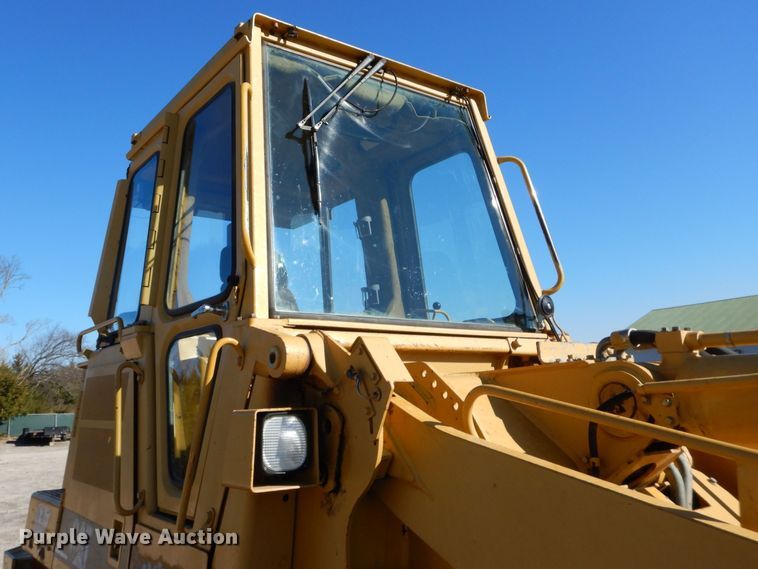 image for item DI8379 1999 Caterpillar 963B  track loader