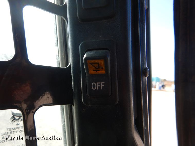 image for item DJ0273 2012 Bobcat S770  skid steer loader