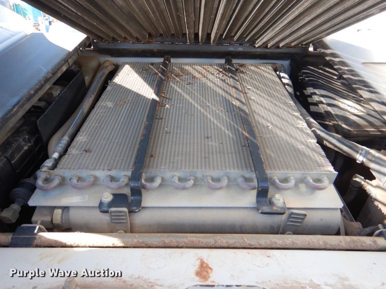 image for item DJ0273 2012 Bobcat S770  skid steer loader