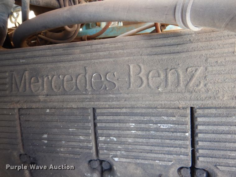 image for item DJ0277 2004 Freightliner Columbia  dump truck