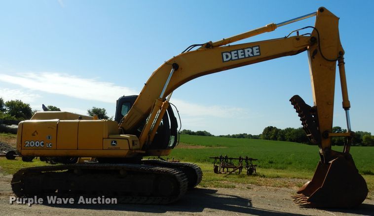 image for item DJ4405 2005 John Deere 200C LC  excavator