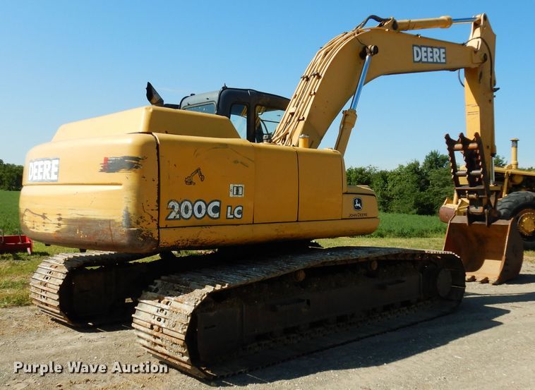 image for item DJ4405 2005 John Deere 200C LC  excavator
