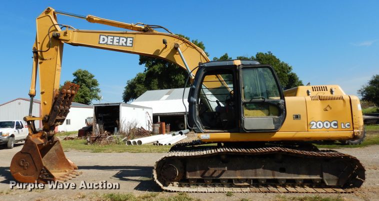 image for item DJ4405 2005 John Deere 200C LC  excavator