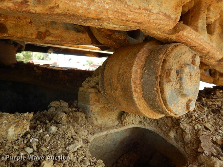 image for item DJ4405 2005 John Deere 200C LC  excavator