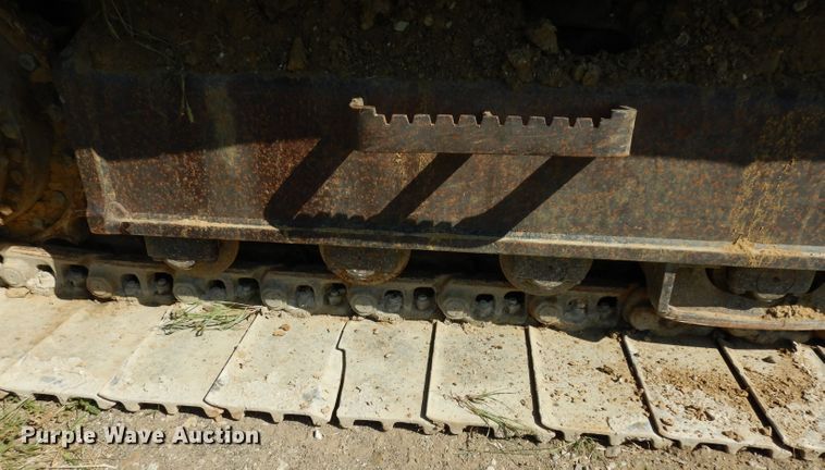 image for item DJ4405 2005 John Deere 200C LC  excavator