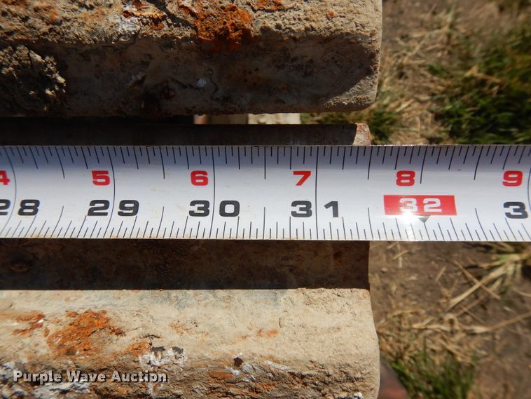 image for item DJ4405 2005 John Deere 200C LC  excavator