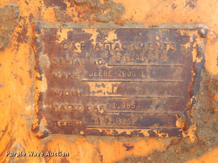 image for item DJ4405 2005 John Deere 200C LC  excavator