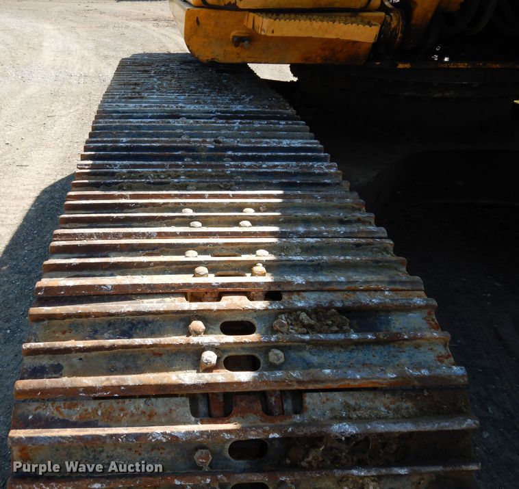 image for item DJ4405 2005 John Deere 200C LC  excavator