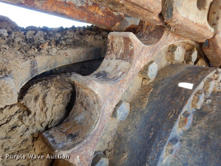 image for item DJ4405 2005 John Deere 200C LC  excavator