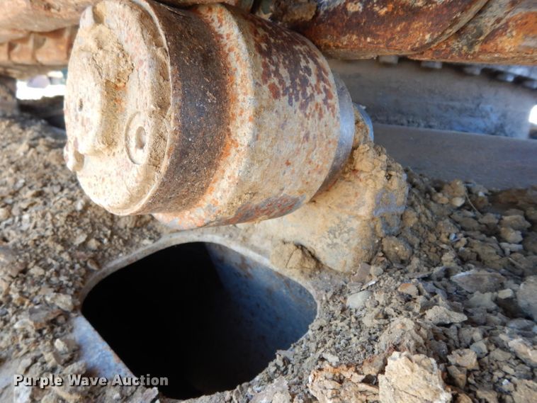 image for item DJ4405 2005 John Deere 200C LC  excavator