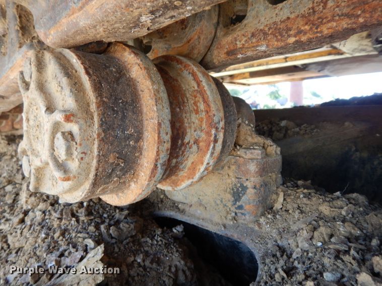 image for item DJ4405 2005 John Deere 200C LC  excavator