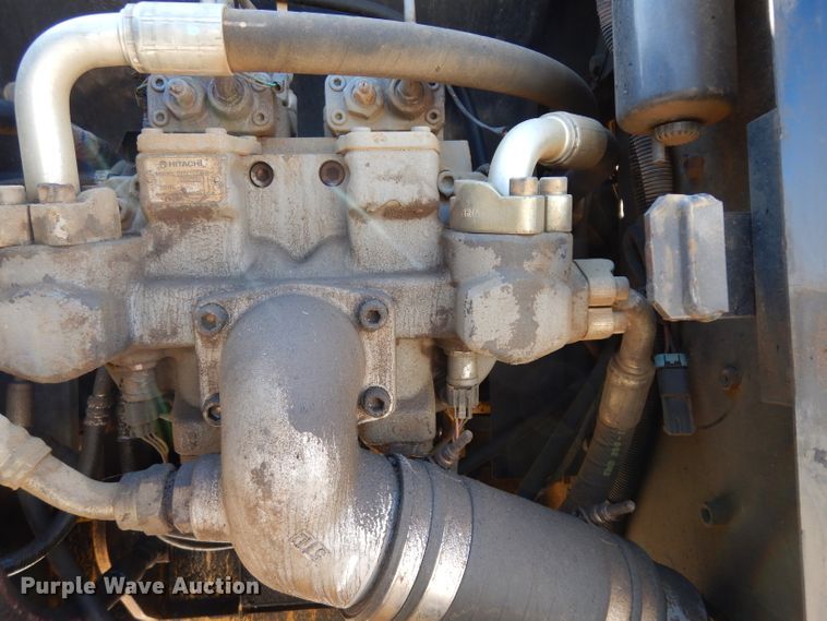 image for item DJ4405 2005 John Deere 200C LC  excavator