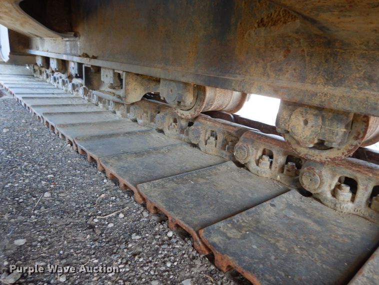 image for item DJ4405 2005 John Deere 200C LC  excavator