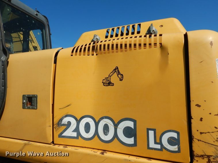 image for item DJ4405 2005 John Deere 200C LC  excavator