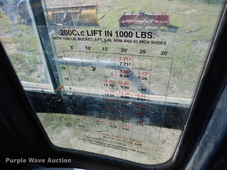 image for item DJ4405 2005 John Deere 200C LC  excavator