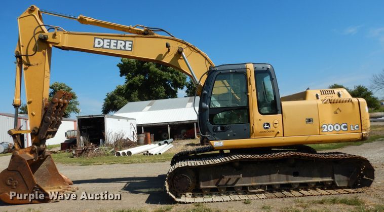 image for item DJ4405 2005 John Deere 200C LC  excavator