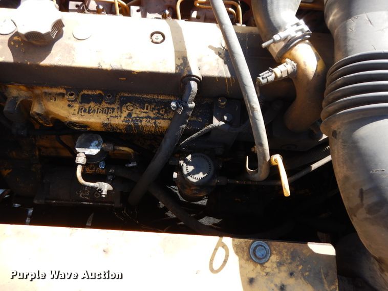 image for item DJ4405 2005 John Deere 200C LC  excavator