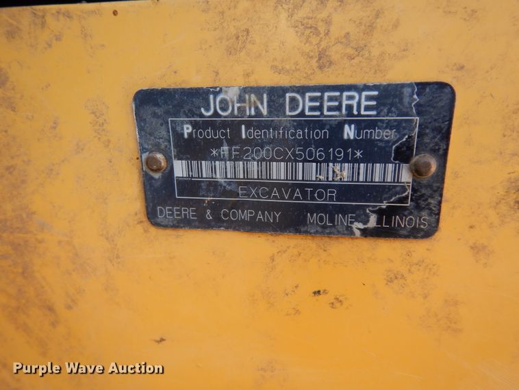 image for item DJ4405 2005 John Deere 200C LC  excavator