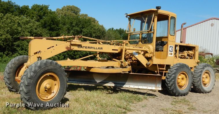 image for item DJ4406 1962 Caterpillar 12E  rigid frame motor grader
