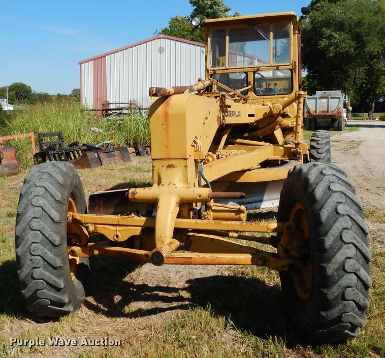 image for item DJ4406 1962 Caterpillar 12E  rigid frame motor grader