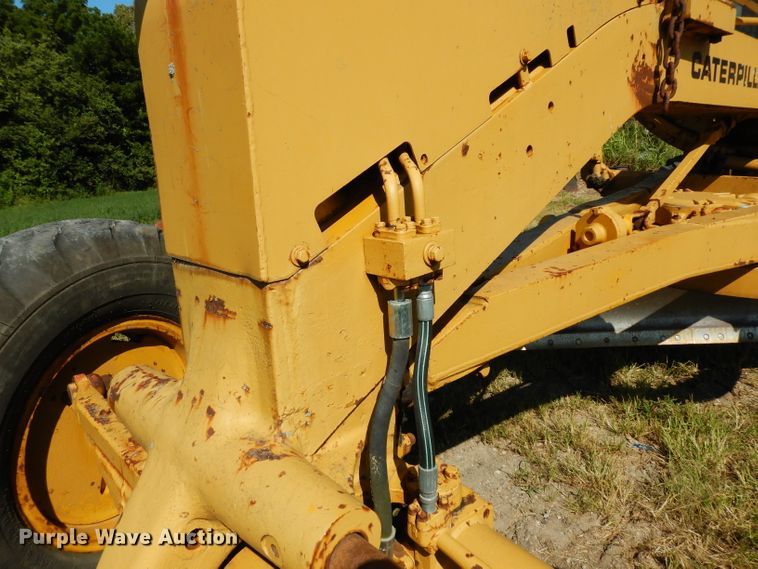 image for item DJ4406 1962 Caterpillar 12E  rigid frame motor grader