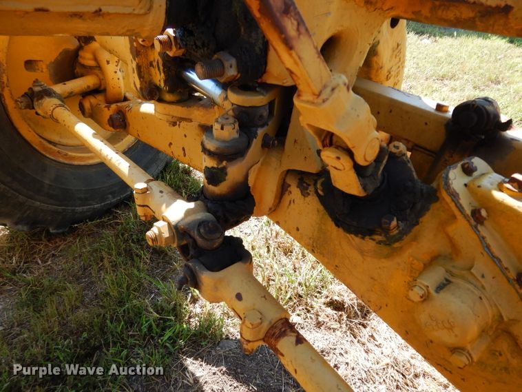 image for item DJ4406 1962 Caterpillar 12E  rigid frame motor grader