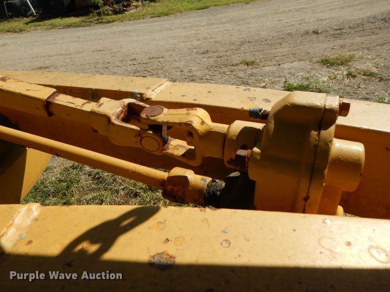 image for item DJ4406 1962 Caterpillar 12E  rigid frame motor grader