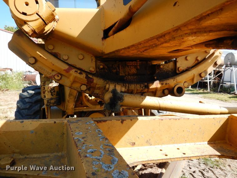 image for item DJ4406 1962 Caterpillar 12E  rigid frame motor grader