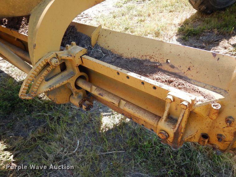 image for item DJ4406 1962 Caterpillar 12E  rigid frame motor grader