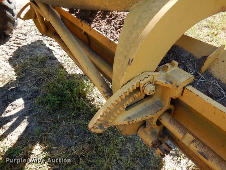 image for item DJ4406 1962 Caterpillar 12E  rigid frame motor grader