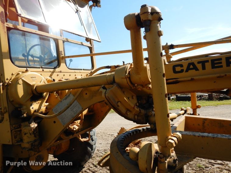 image for item DJ4406 1962 Caterpillar 12E  rigid frame motor grader