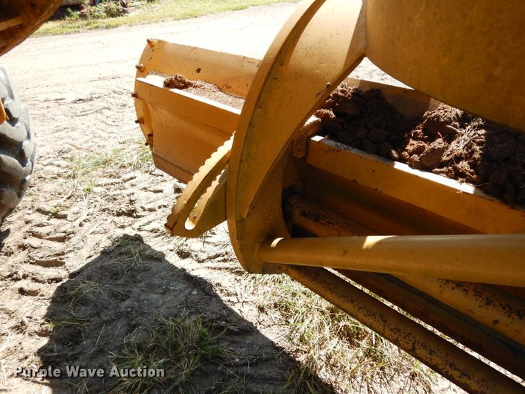 image for item DJ4406 1962 Caterpillar 12E  rigid frame motor grader