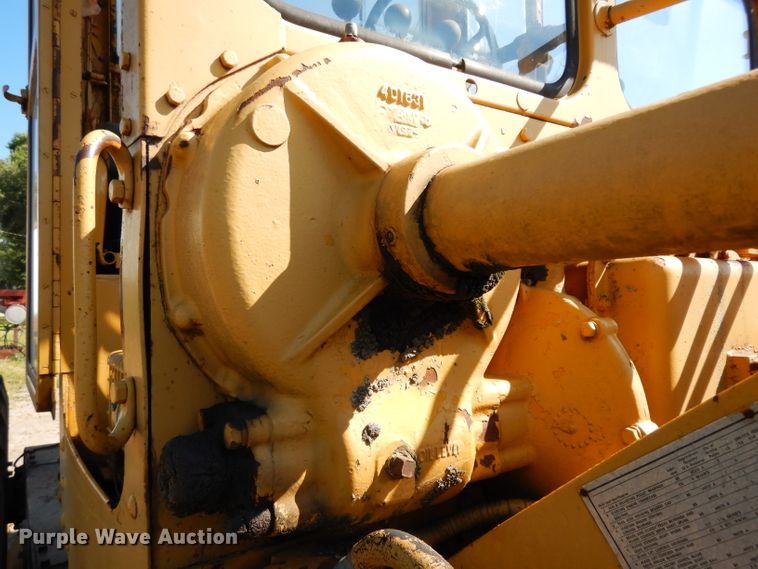 image for item DJ4406 1962 Caterpillar 12E  rigid frame motor grader