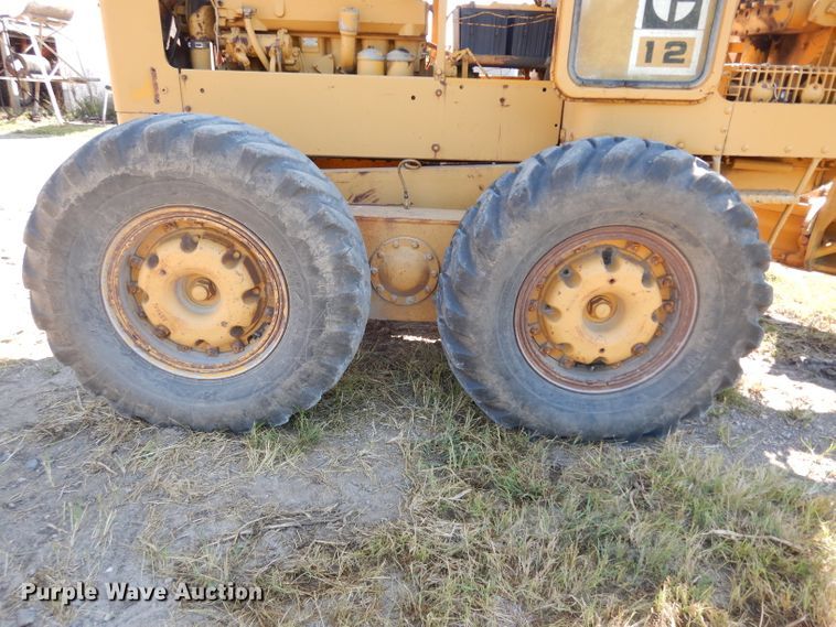 image for item DJ4406 1962 Caterpillar 12E  rigid frame motor grader