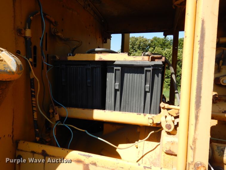 image for item DJ4406 1962 Caterpillar 12E  rigid frame motor grader