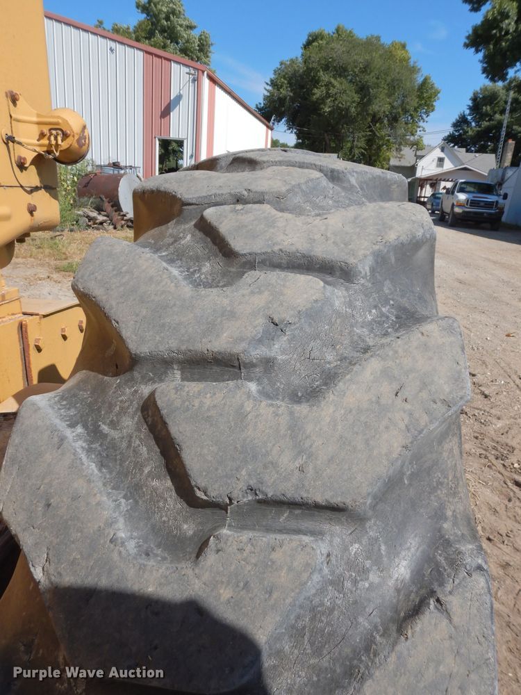 image for item DJ4406 1962 Caterpillar 12E  rigid frame motor grader