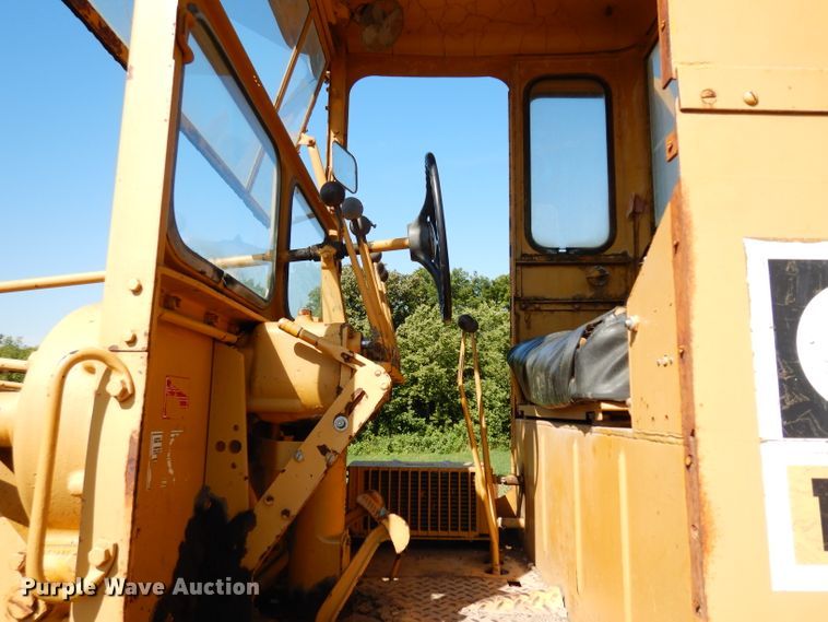 image for item DJ4406 1962 Caterpillar 12E  rigid frame motor grader